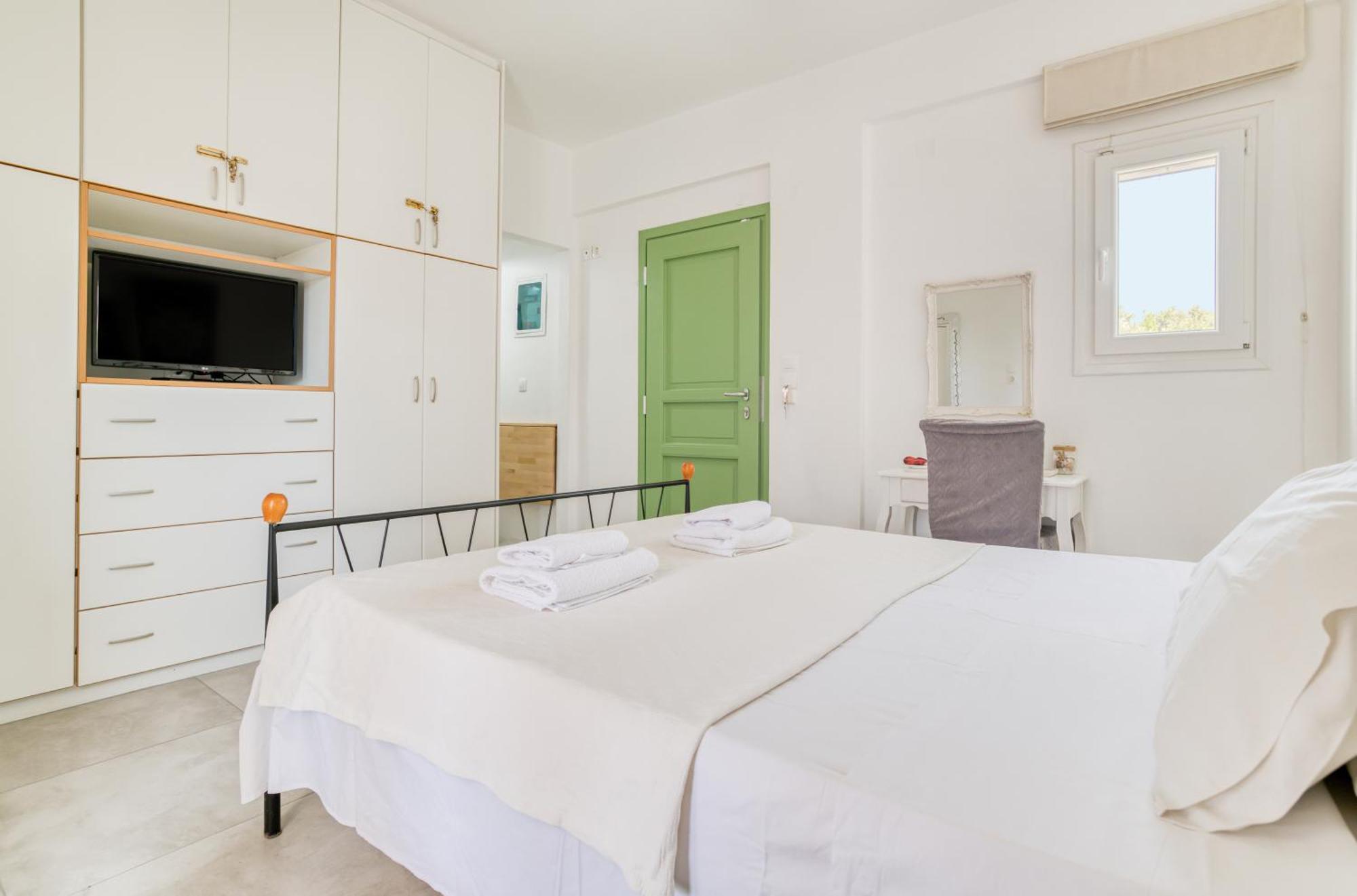 Dahlia Apartments And Studios Алики Экстерьер фото